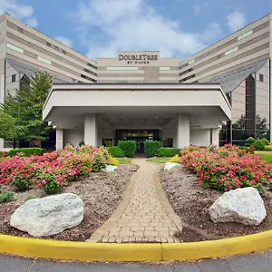 Отель Doubletree By Hilton Airport ****